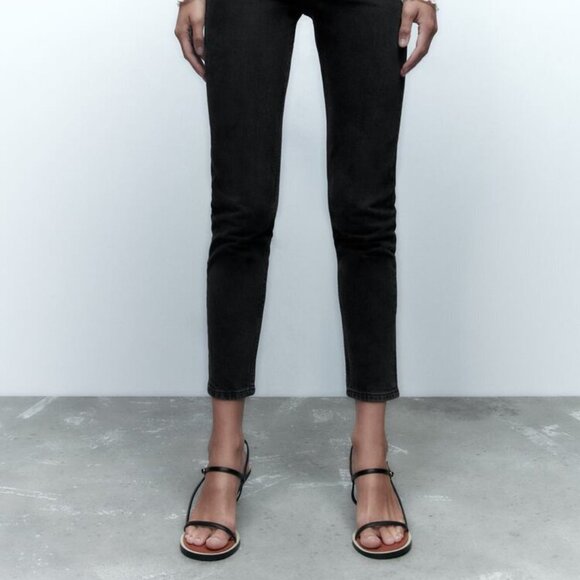 New Zara Women's COMFORT MOM-FIT TRF JEANS HIGH RISE - ANKLE LENGTH Black - Picture 4 of 10